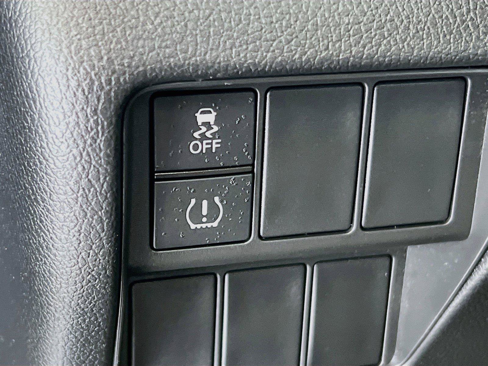 Used 2017 Honda CR-V LX image 14
