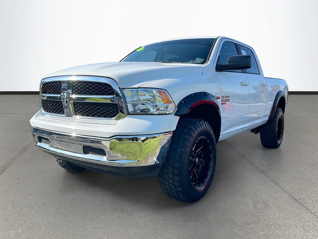Used 2019 RAM 1500 Classic SLT AWD/4WD image 3