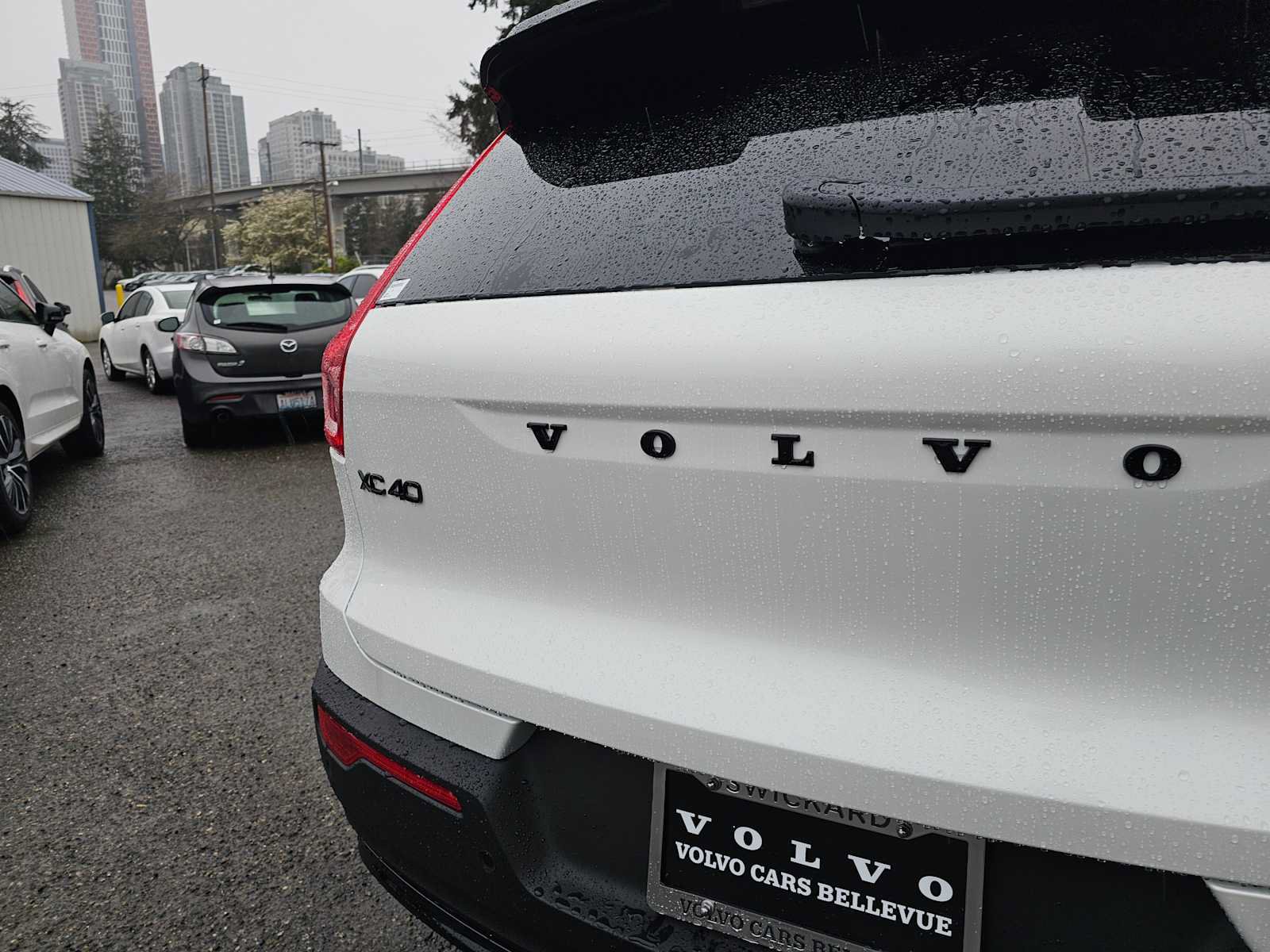 New 2026 Volvo XC40 B5 Ultra w/ Climate Package AWD/4WD image 15