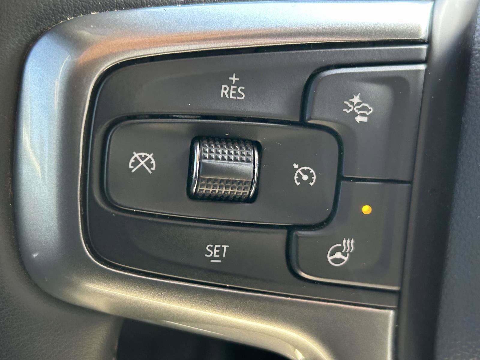 Used 2024 Chevrolet Silverado 3500 LT w/ Convenience Package image 23