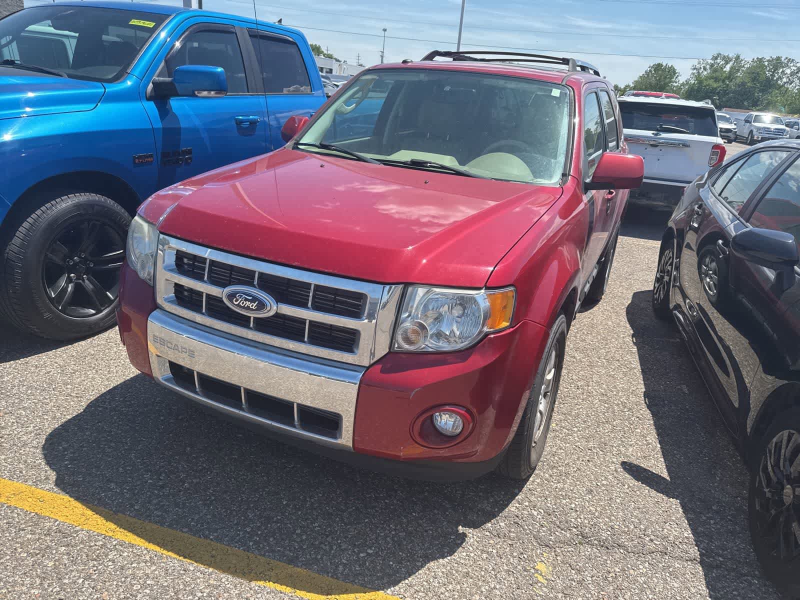 Used 2011 Ford Escape Limited w/ 302A Rapid Spec Order Code AWD/4WD image 3