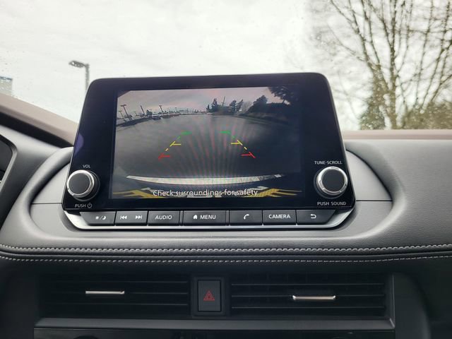Used 2023 Nissan Rogue SV image 16