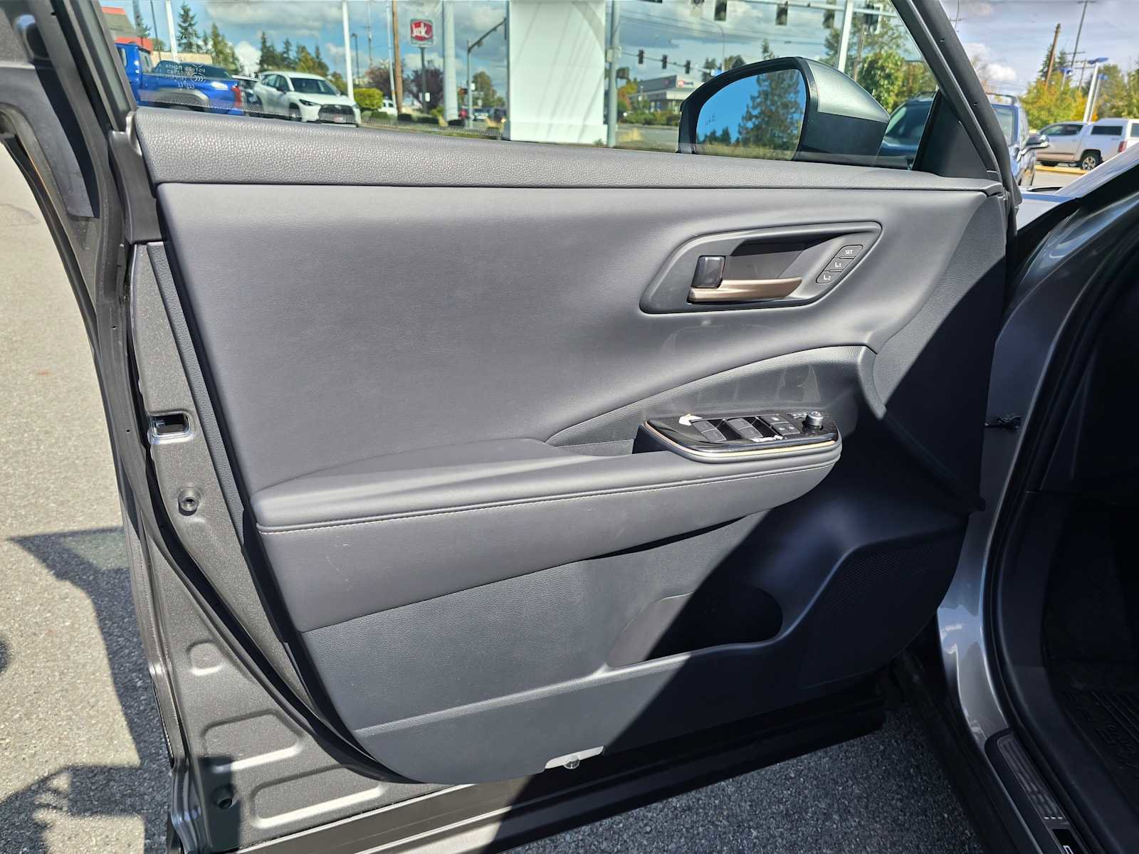 New 2025 Toyota Crown Platinum image 21