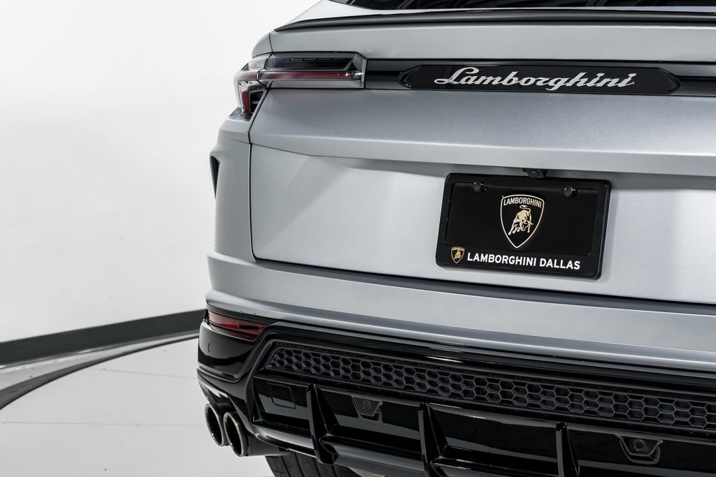 Used 2022 Lamborghini Urus AWD/4WD image 52