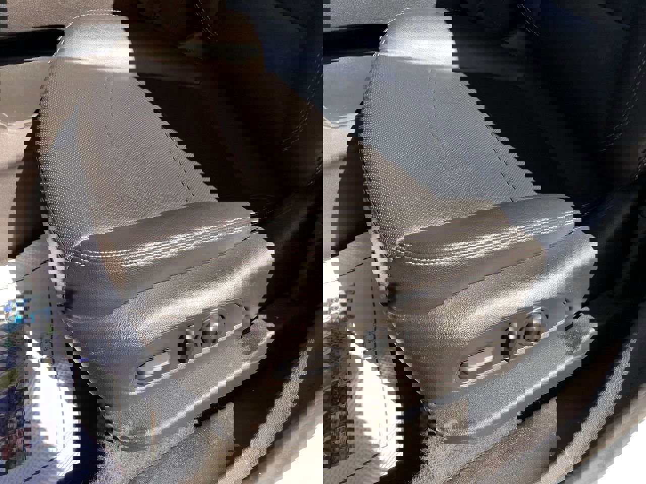 Used 2022 GMC Terrain SLT image 15