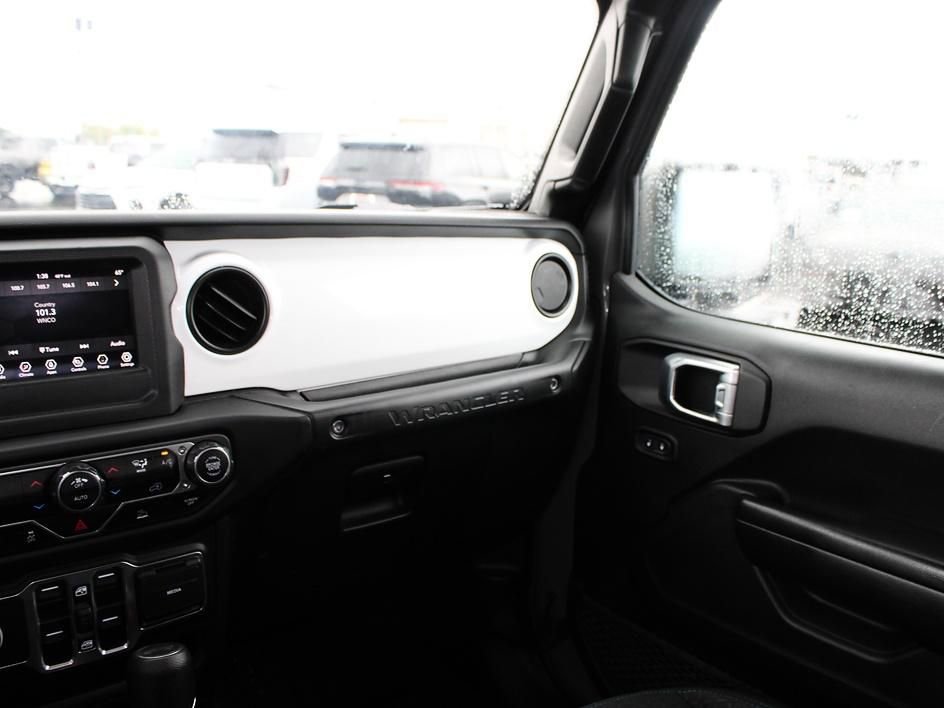 Used 2021 Jeep Wrangler Unlimited Sport AWD/4WD image 13