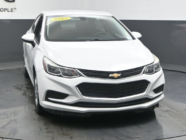 Used 2017 Chevrolet Cruze LS FWD image 54