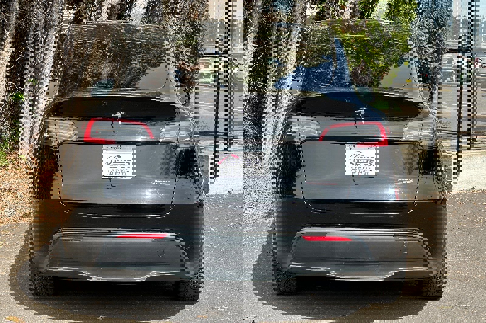 Used 2023 Tesla Model Y Performance image 5