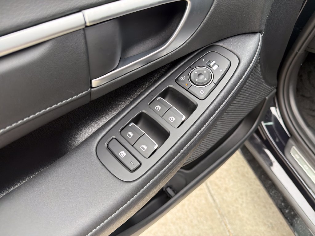 New 2026 Hyundai Sonata Limited FWD image 15