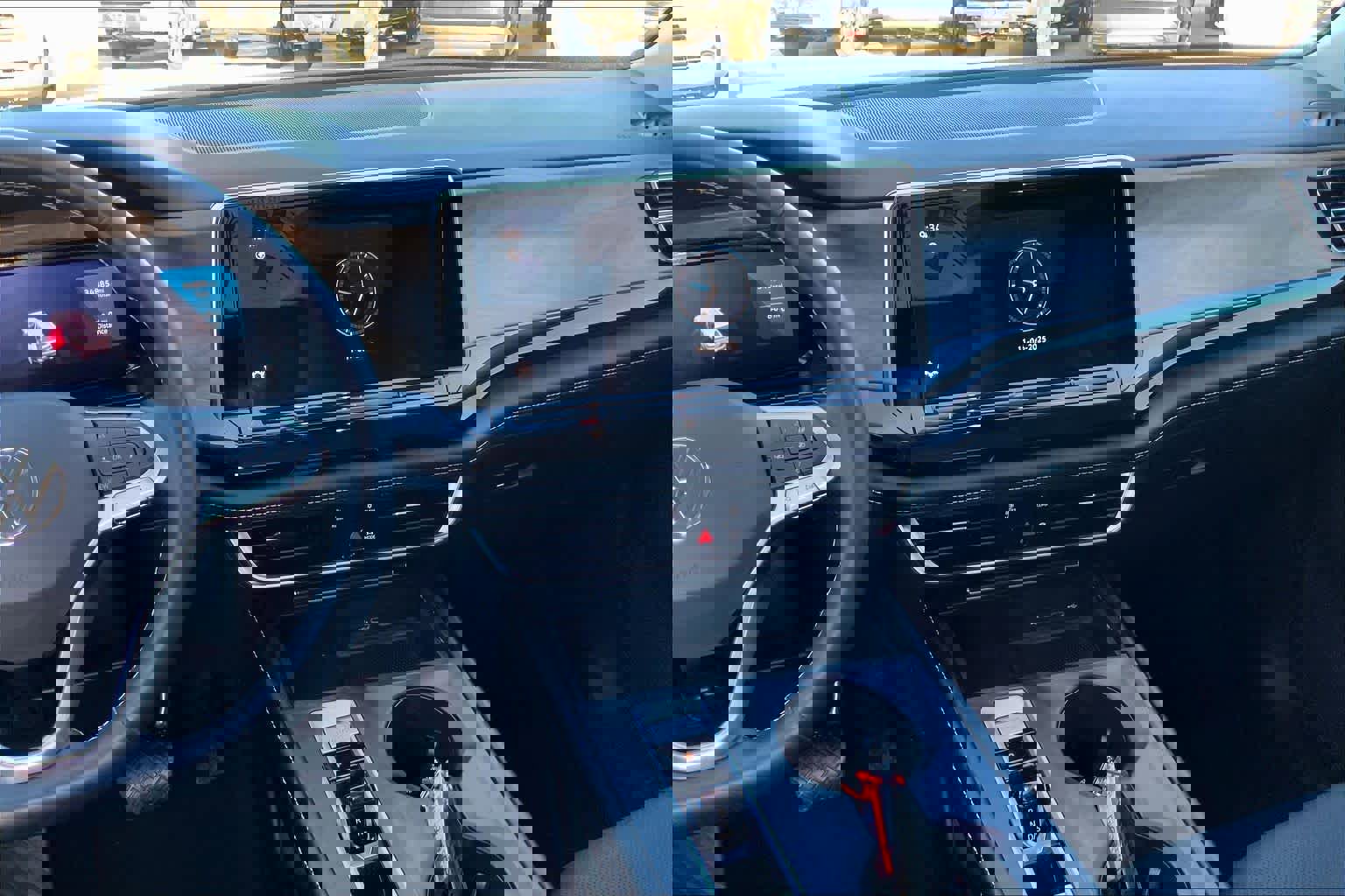 Certified 2024 Volkswagen Atlas SE image 11