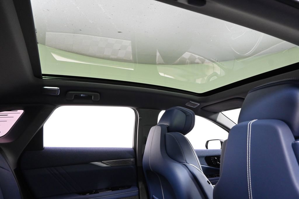 New 2026 Cadillac Optiq Luxury 2 AWD/4WD image 17