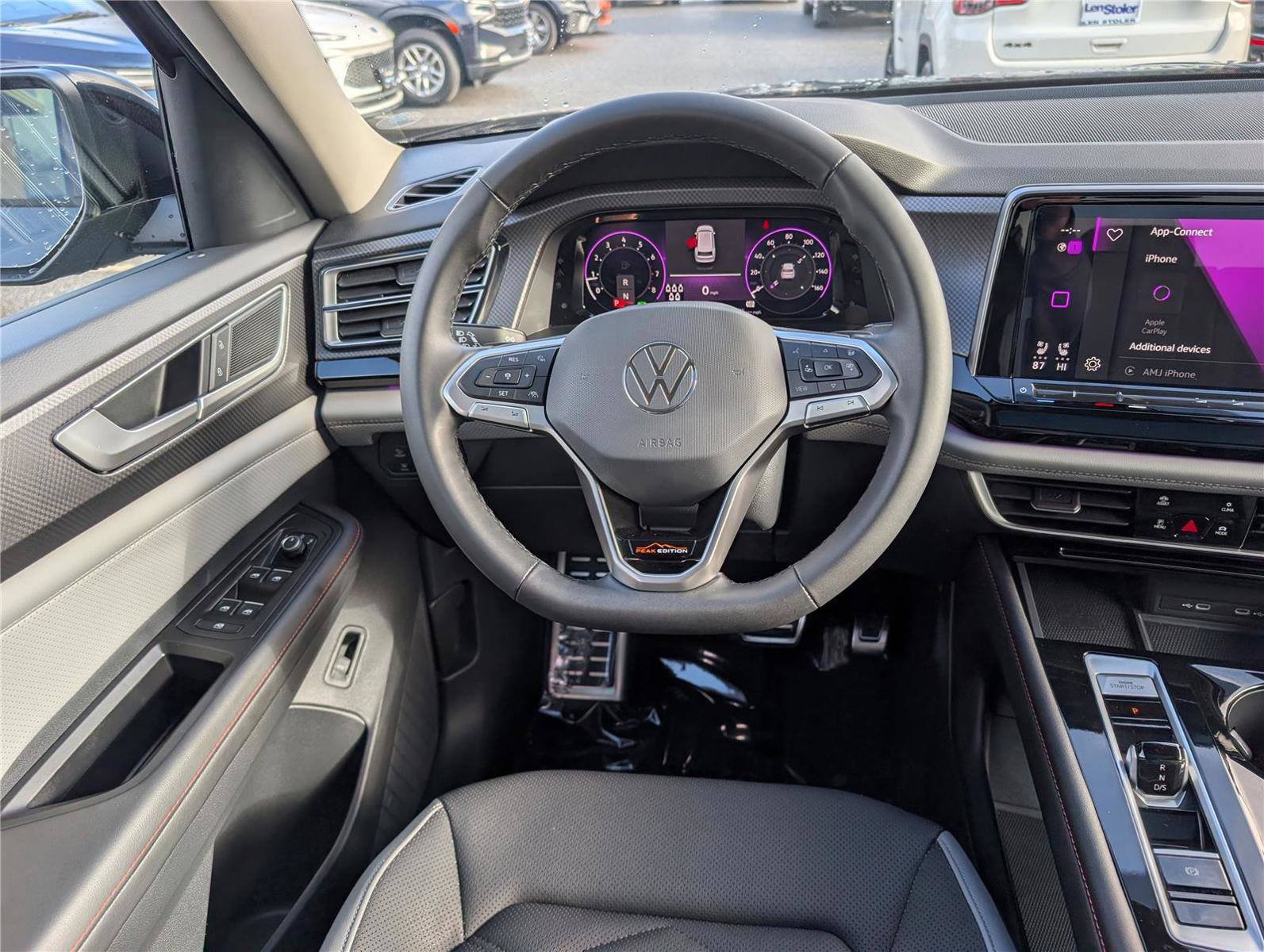 Used 2024 Volkswagen Atlas Peak Edition SE image 21