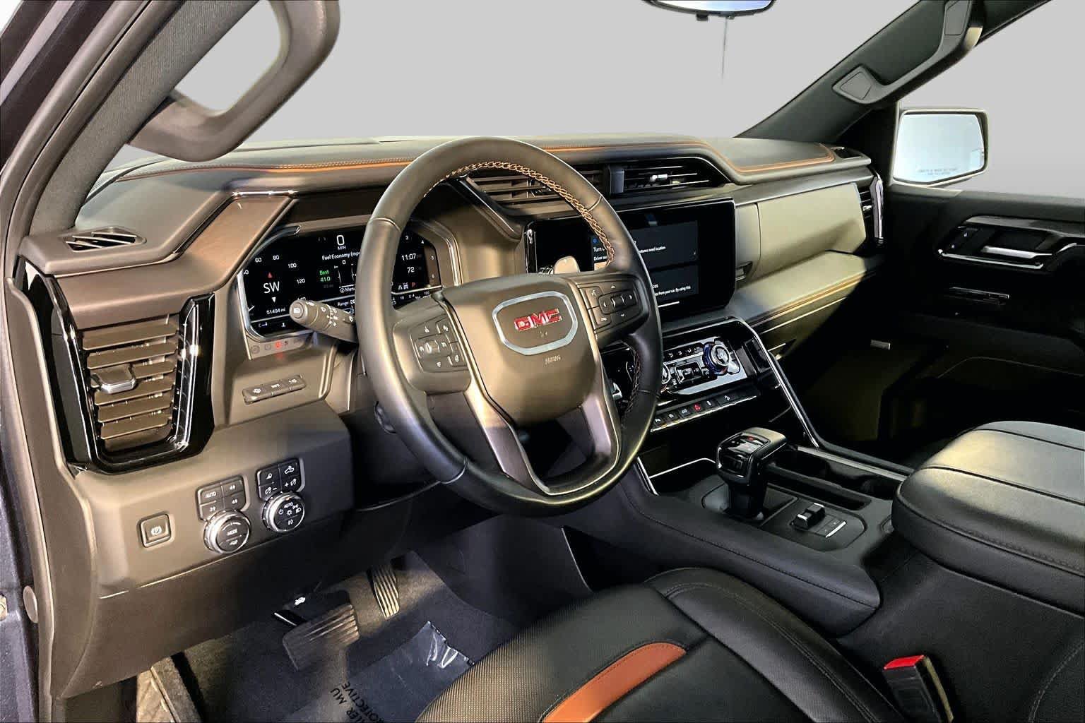 Used 2025 GMC Sierra 1500 AT4 w/ AT4 Premium Package AWD/4WD image 18