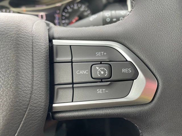 New 2026 Jeep Compass Latitude AWD/4WD image 15