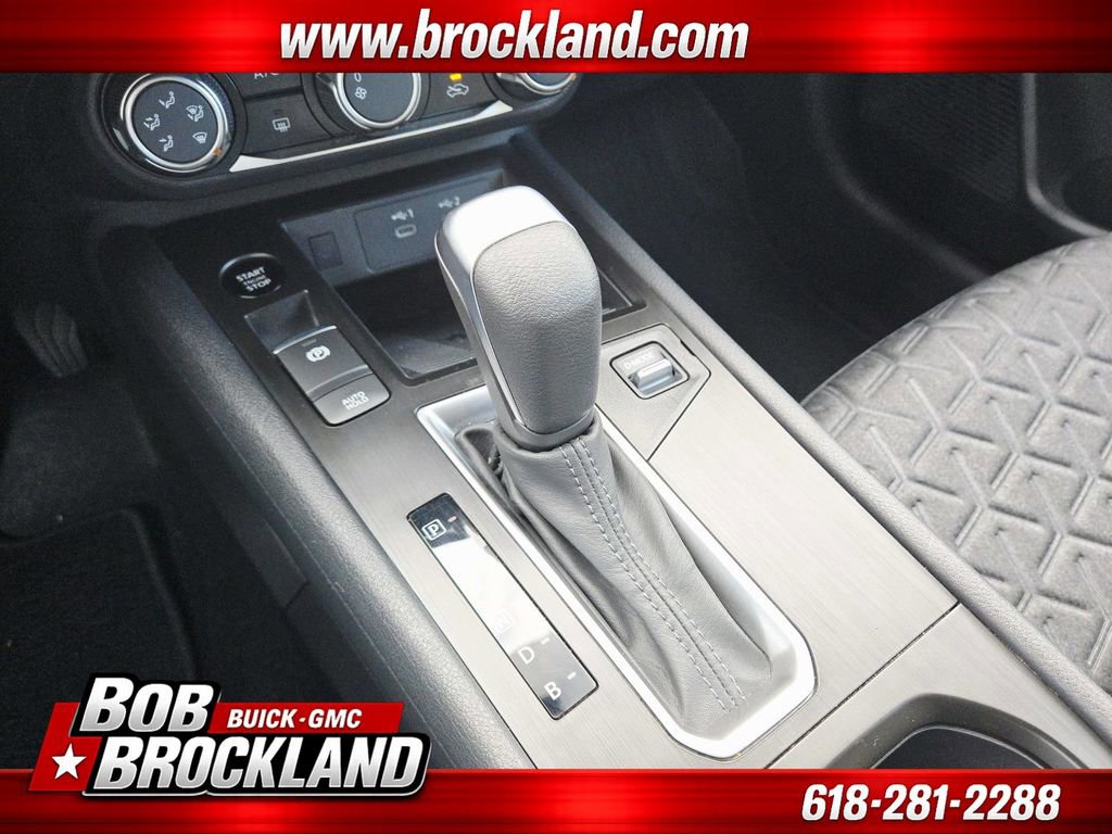 Used 2025 Nissan Kicks SV w/ Charging Package image 30