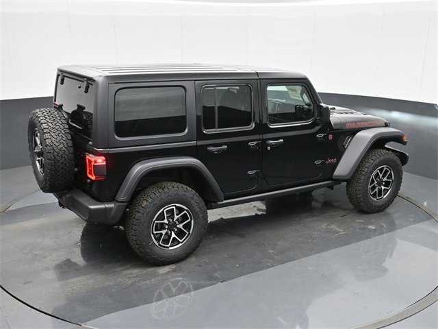 Used 2024 Jeep Wrangler Unlimited Rubicon w/ Technology Group image 29