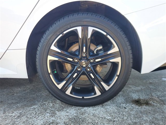 Used 2021 Kia K5 GT-Line w/ GT-Line FWD Premium Package image 8