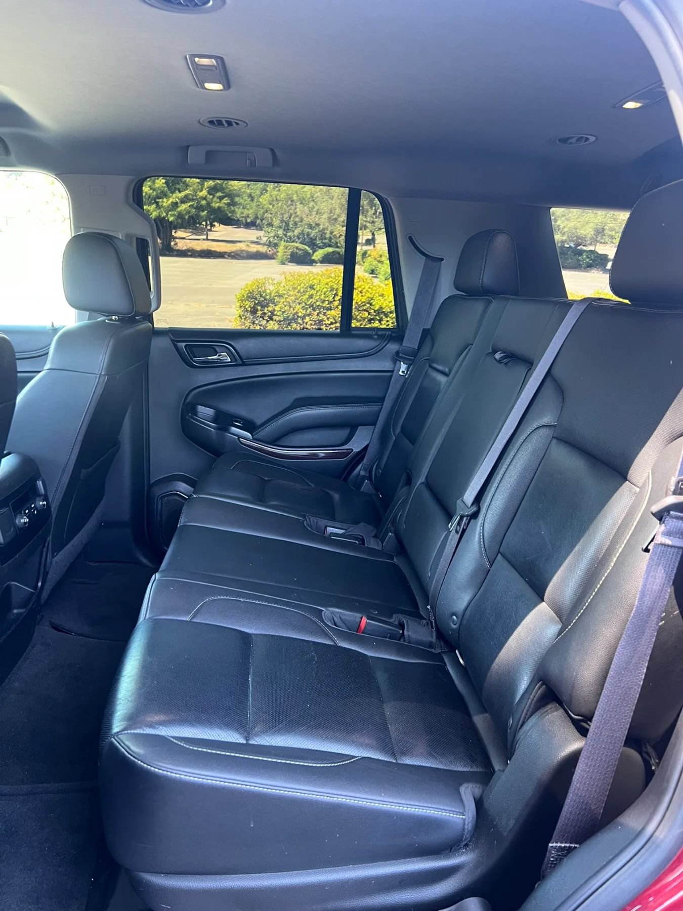 Used 2017 GMC Yukon SLT AWD/4WD image 13