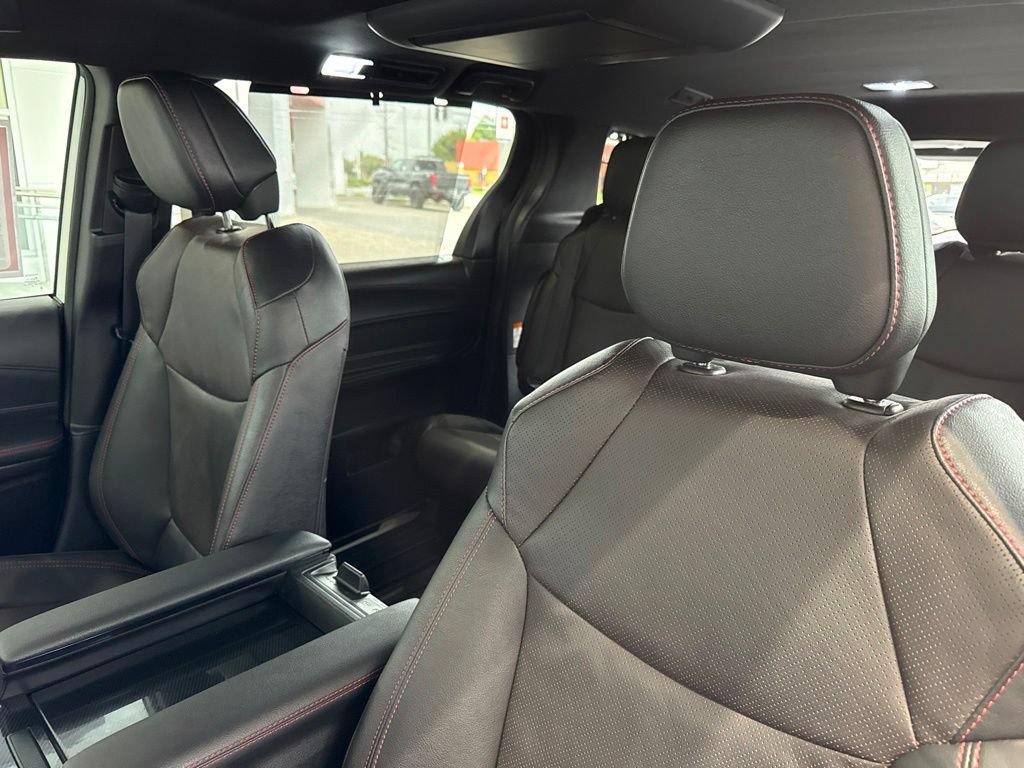 Certified 2025 Toyota Sienna XSE w/ XSE Premium Package AWD/4WD image 27