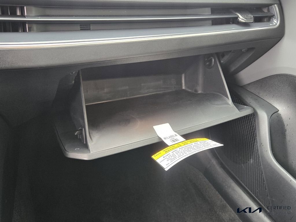 New 2025 Kia K4 GT-Line Turbo FWD image 21