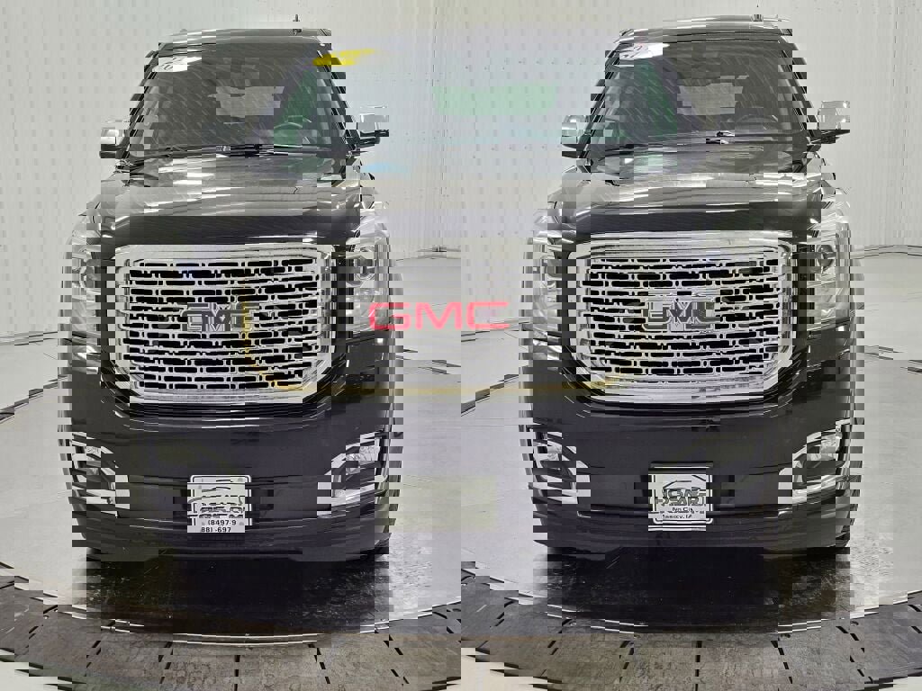 Used 2015 GMC Yukon SLE w/ HD Trailering Package image 8