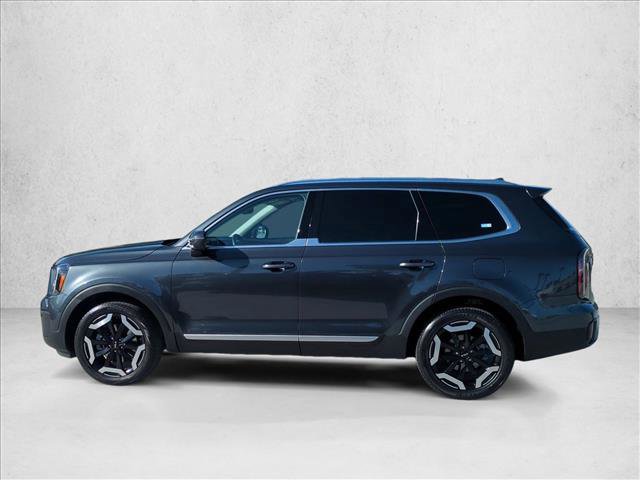 Used 2023 Kia Telluride EX w/ EX Captain's Chair Package FWD image 9