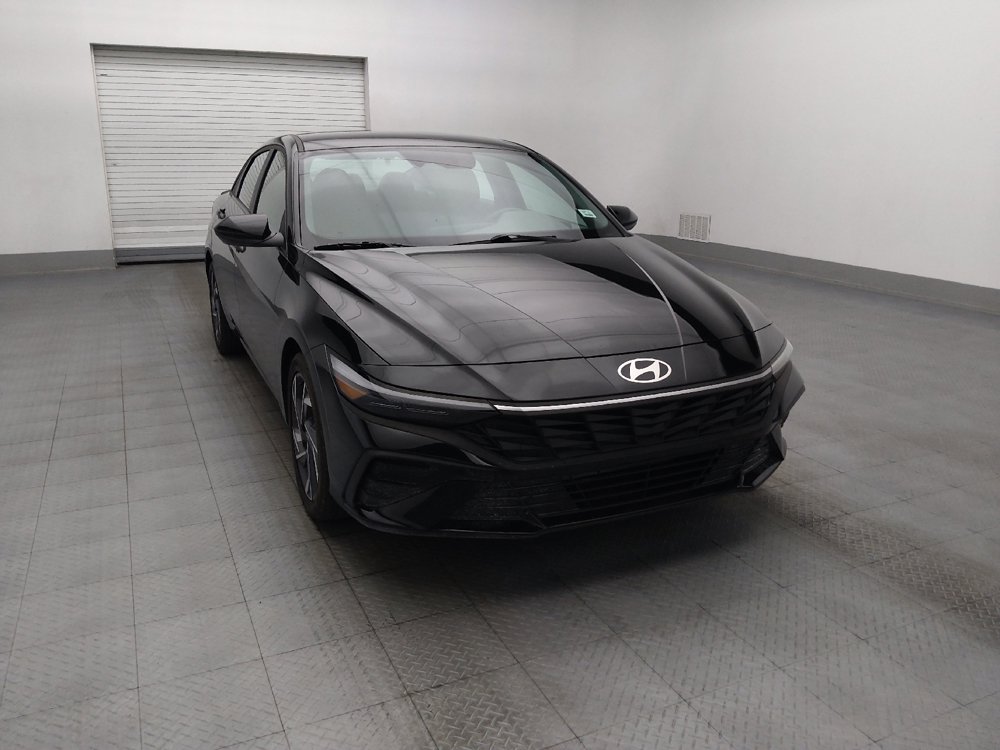Used 2025 Hyundai Elantra Sport FWD image 14