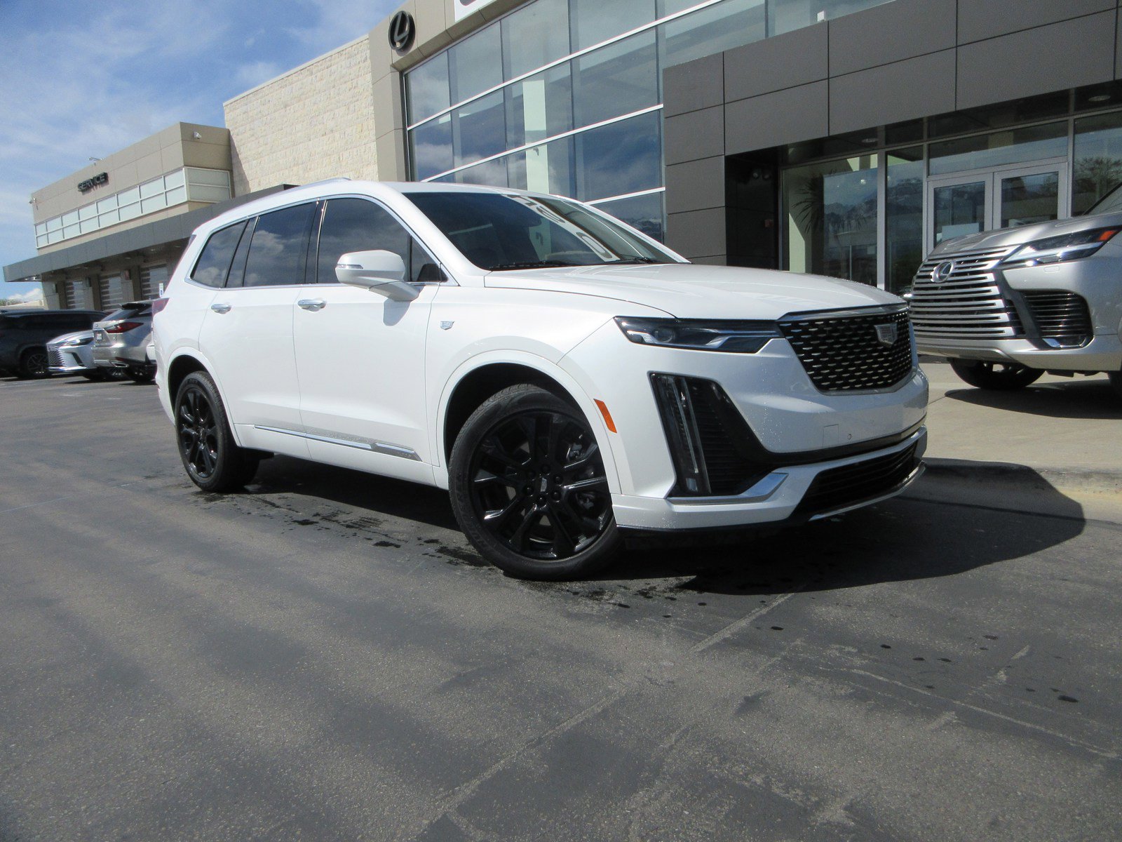 Used 2023 Cadillac XT6 Luxury image 15