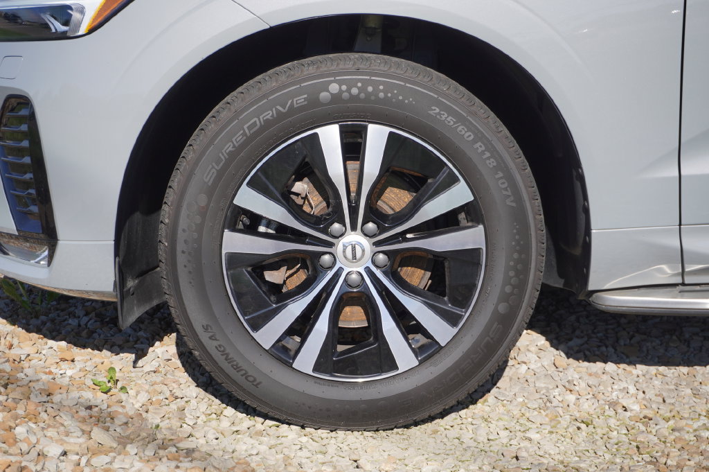 Used 2024 Volvo XC60 B5 Core AWD/4WD image 10