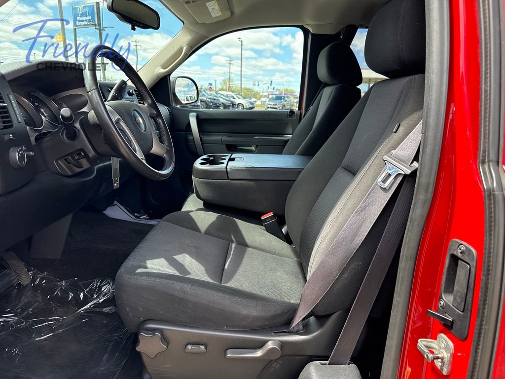 Used 2011 Chevrolet Silverado 1500 LT w/ All-Star Edition AWD/4WD image 17