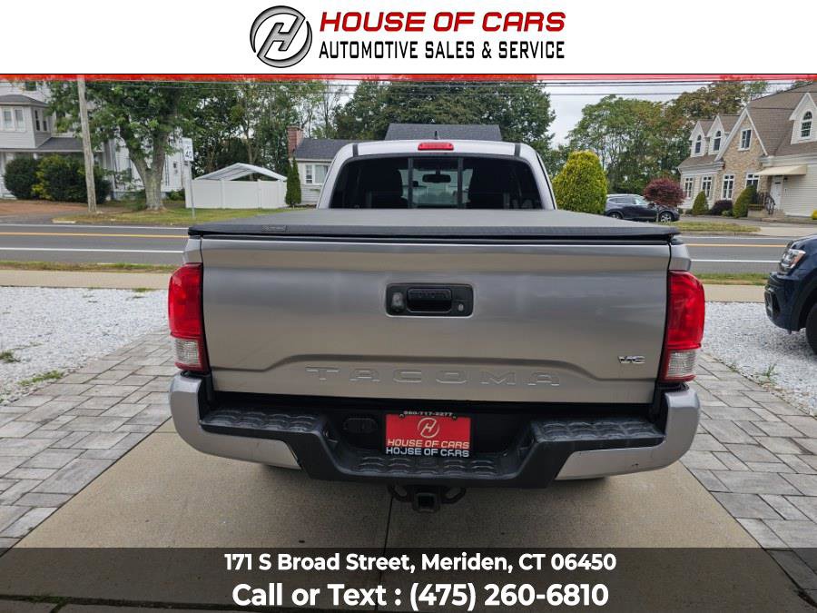 Used 2017 Toyota Tacoma TRD Sport image 5