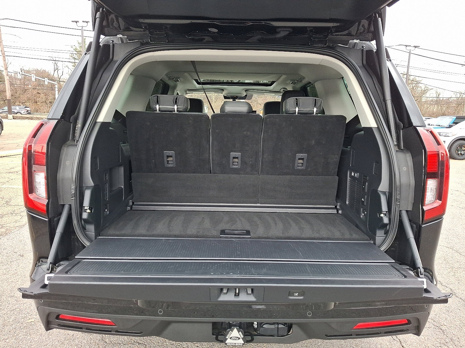 Certified 2025 Ford Expedition Active AWD/4WD image 29