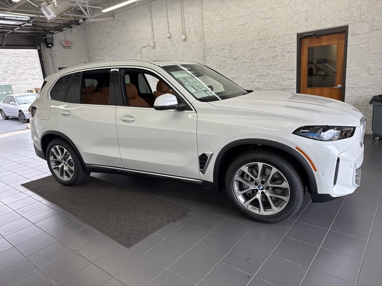 New 2026 BMW X5 xDrive50e