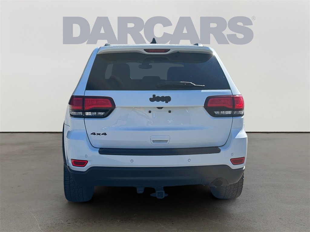 Used 2018 Jeep Grand Cherokee Laredo image 6