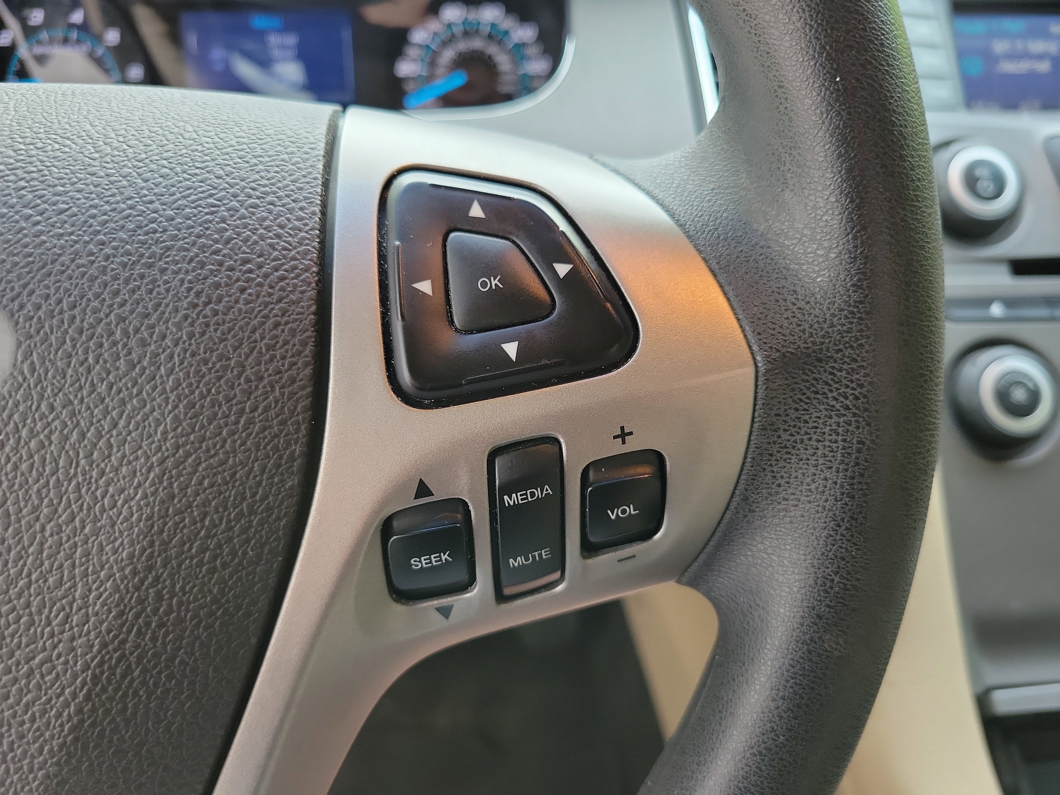 Used 2013 Ford Taurus SE image 28