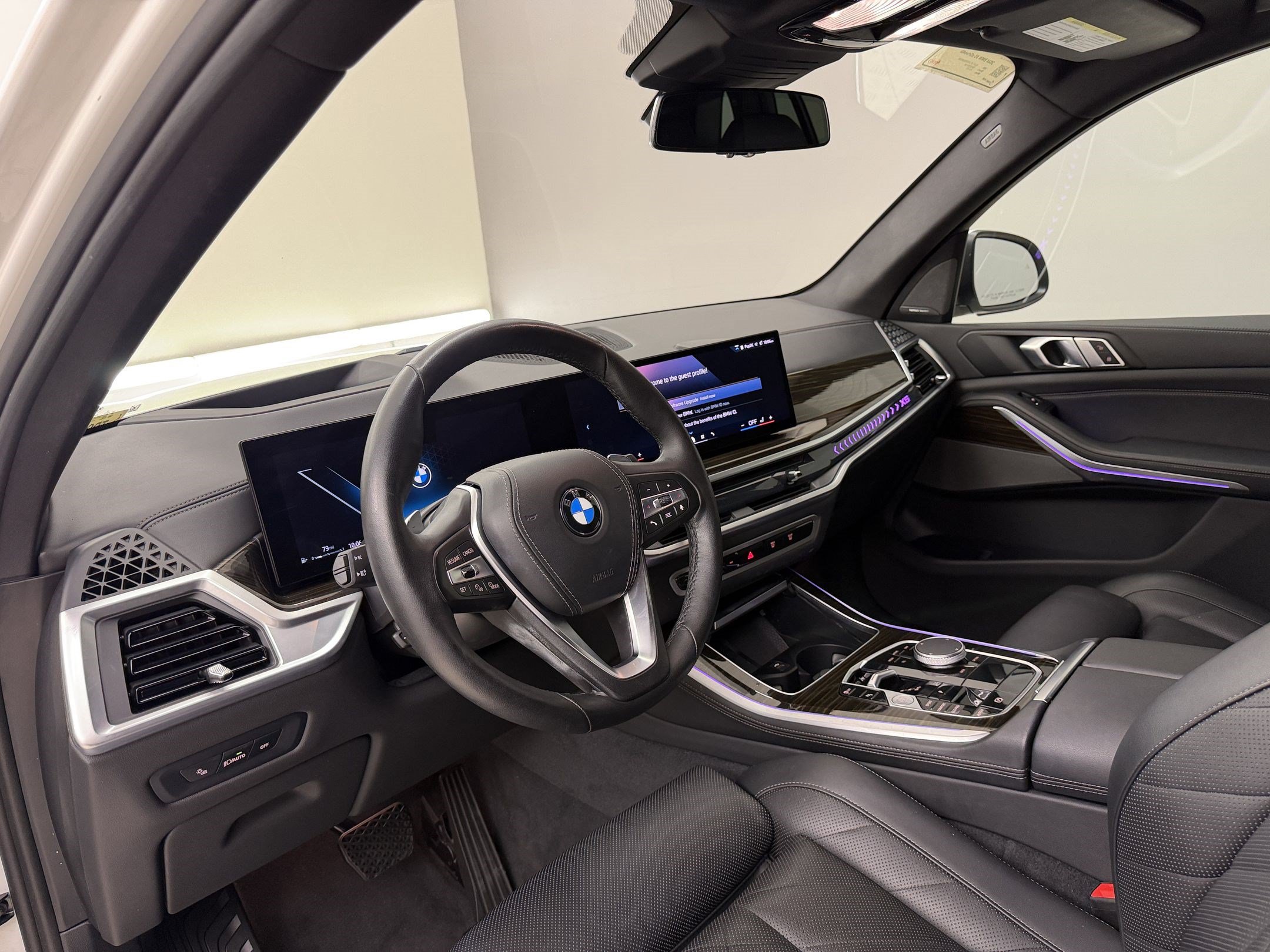 Used 2024 BMW X5 sDrive40i w/ Parking Assistance Package RWD image 4