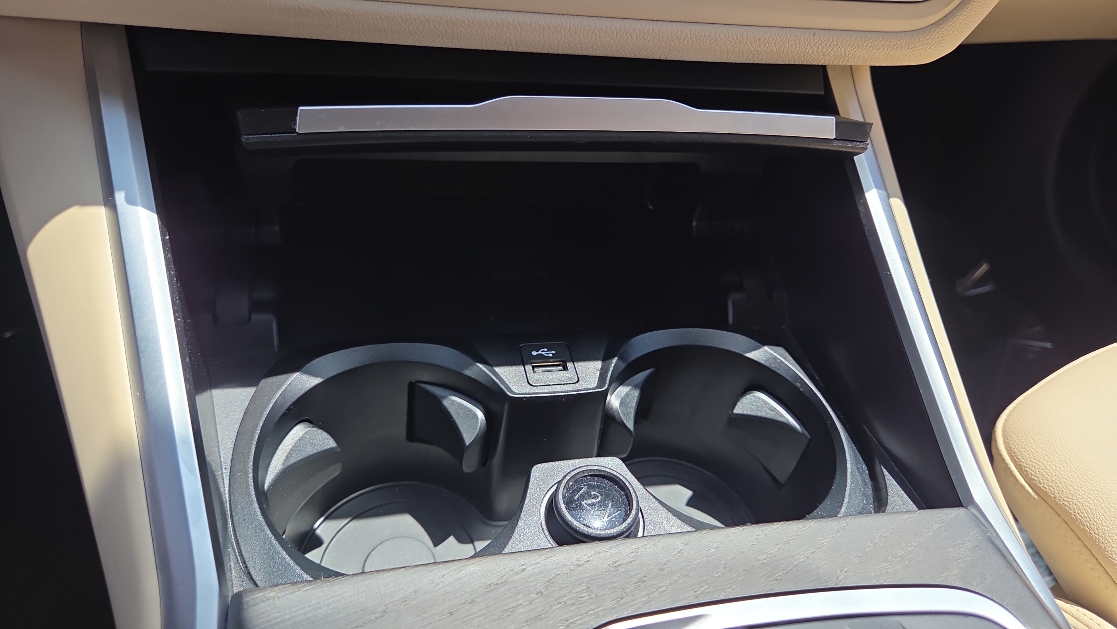 Used 2024 BMW i4 eDrive35 w/ Premium Package RWD image 32