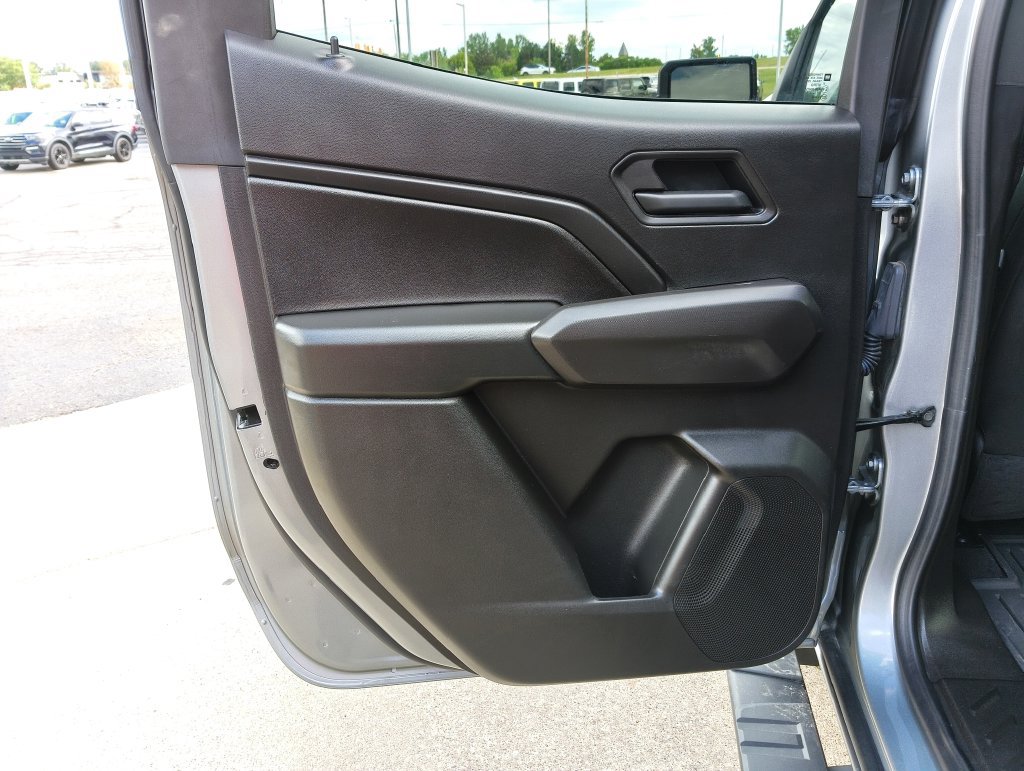 Used 2025 Chevrolet Colorado Trail Boss AWD/4WD image 12