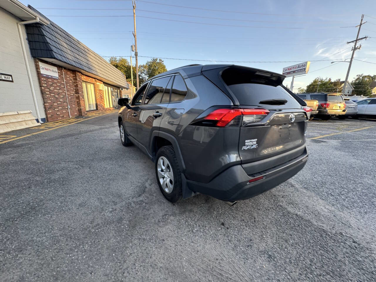 Used 2020 Toyota RAV4 LE image 28