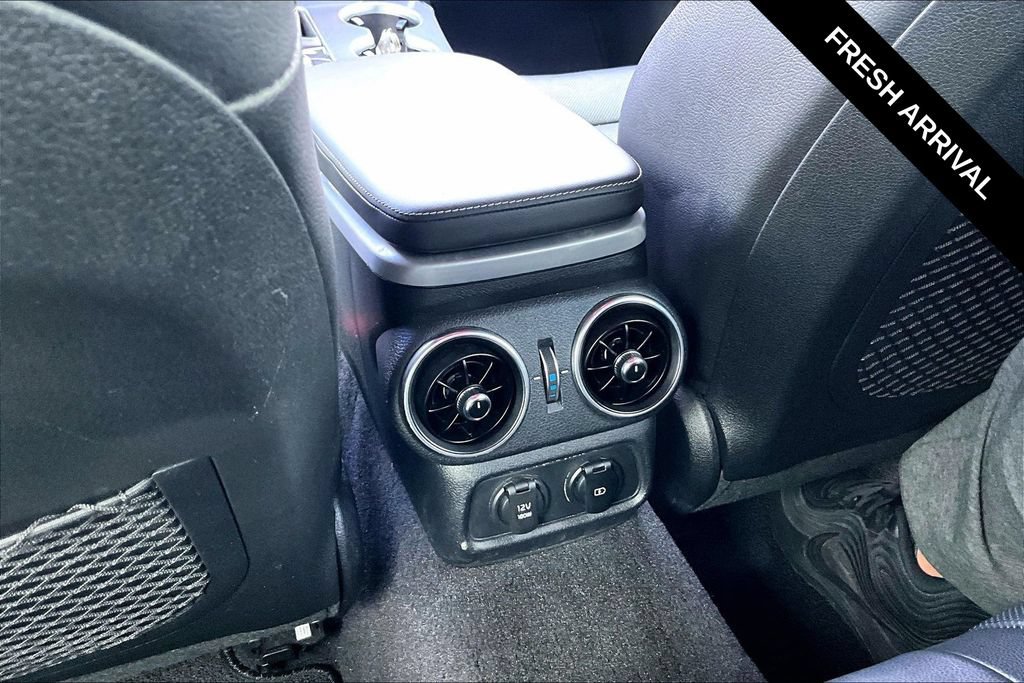 Used 2021 Kia Stinger GT AWD/4WD image 12