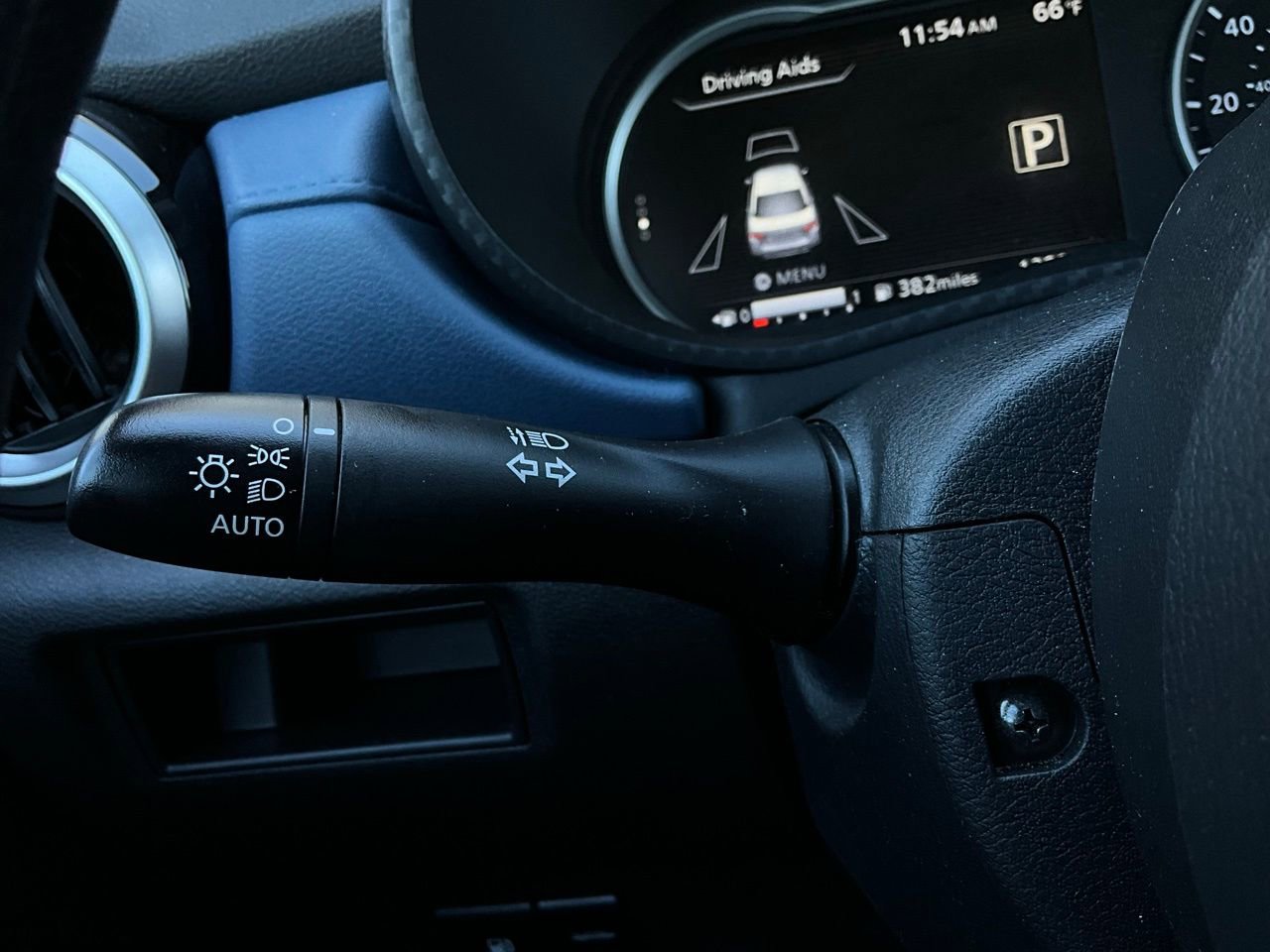 Used 2025 Nissan Versa SV image 28