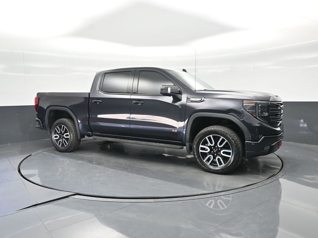 Used 2022 GMC Sierra 1500 AT4 w/ AT4 Premium Package image 11