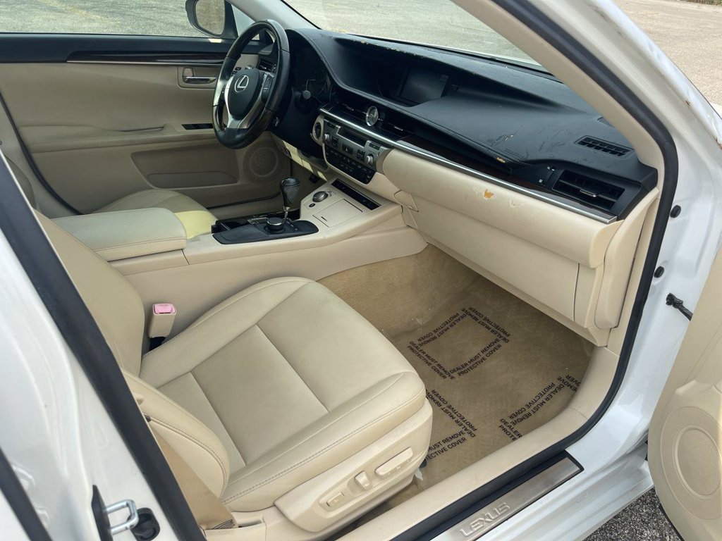 Used 2013 Lexus ES 350 w/ Premium Pkg FWD image 17