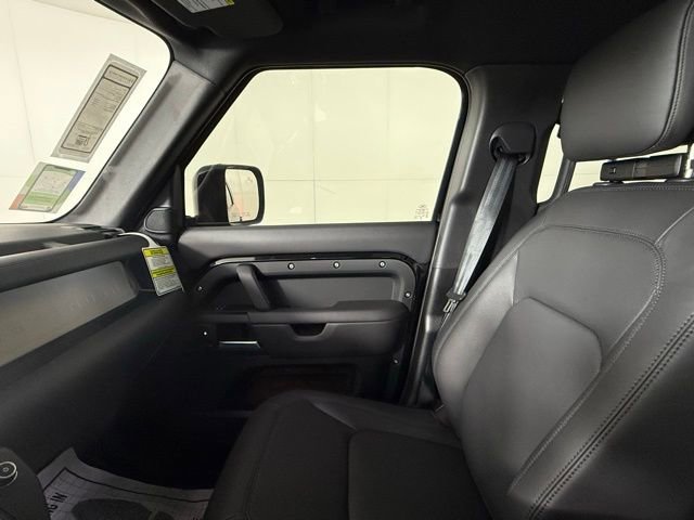New 2026 Land Rover Defender 110 X-Dynamic SE AWD/4WD image 21