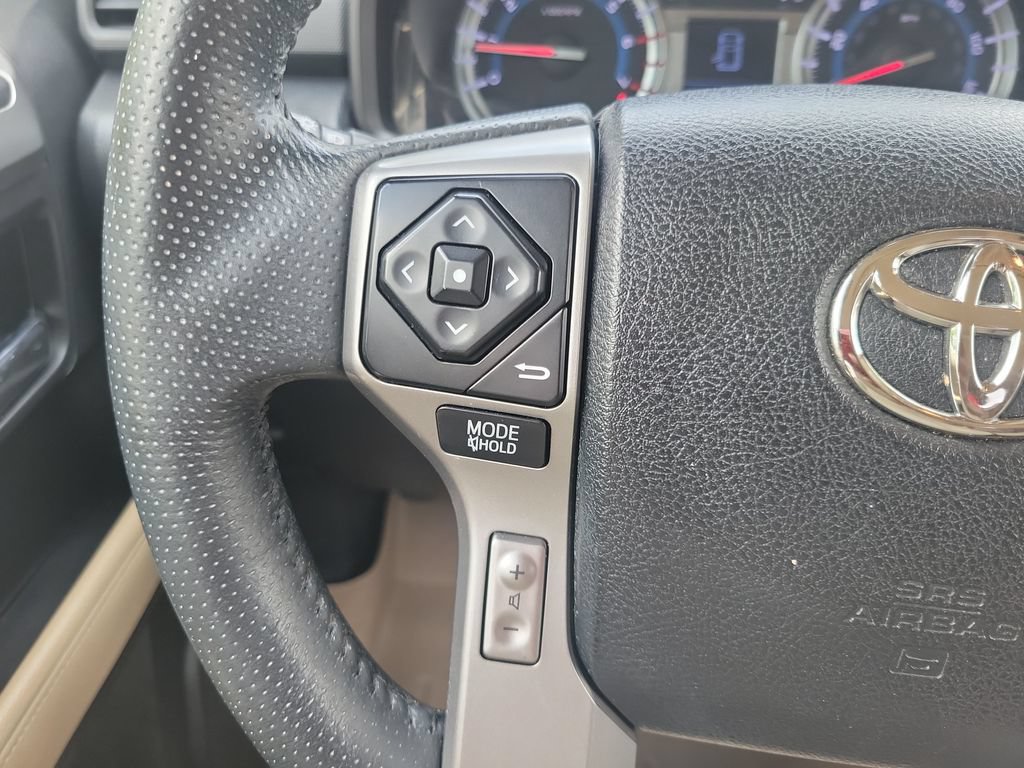 Used 2017 Toyota 4Runner SR5 Premium RWD image 19