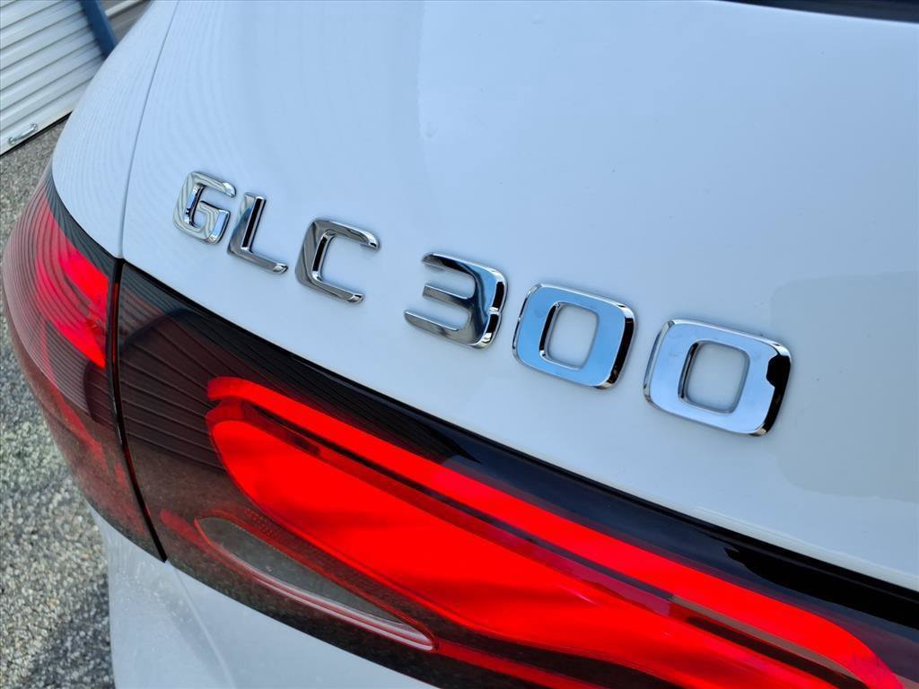 New 2026 Mercedes-Benz GLC 300 4MATIC image 5