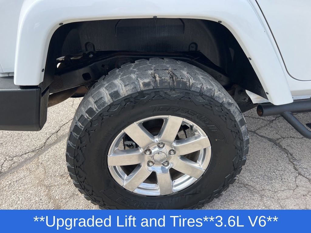 Used 2013 Jeep Wrangler Unlimited Sahara w/ Dual Top Group image 9