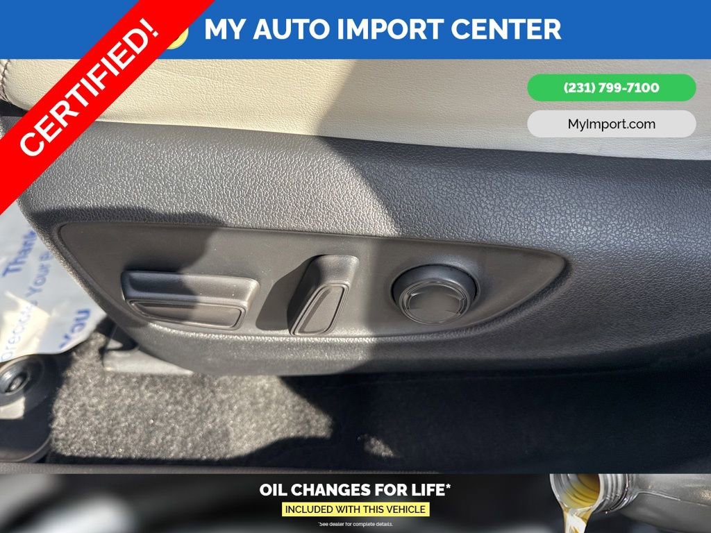 Used 2024 Toyota RAV4 XLE Premium image 11