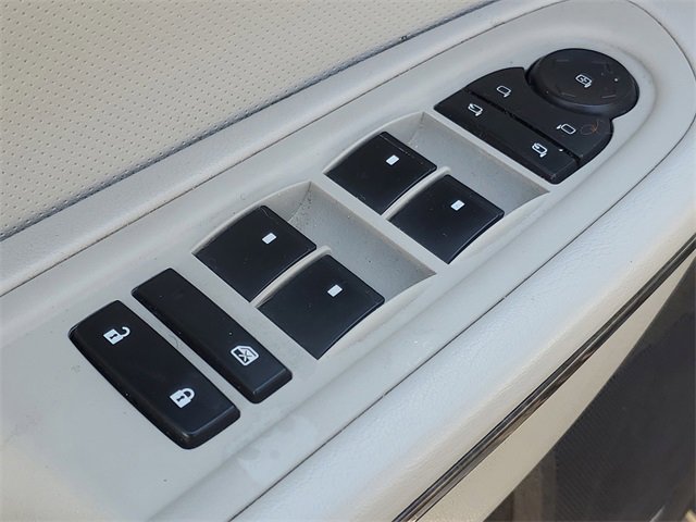 Used 2012 GMC Acadia Denali image 10