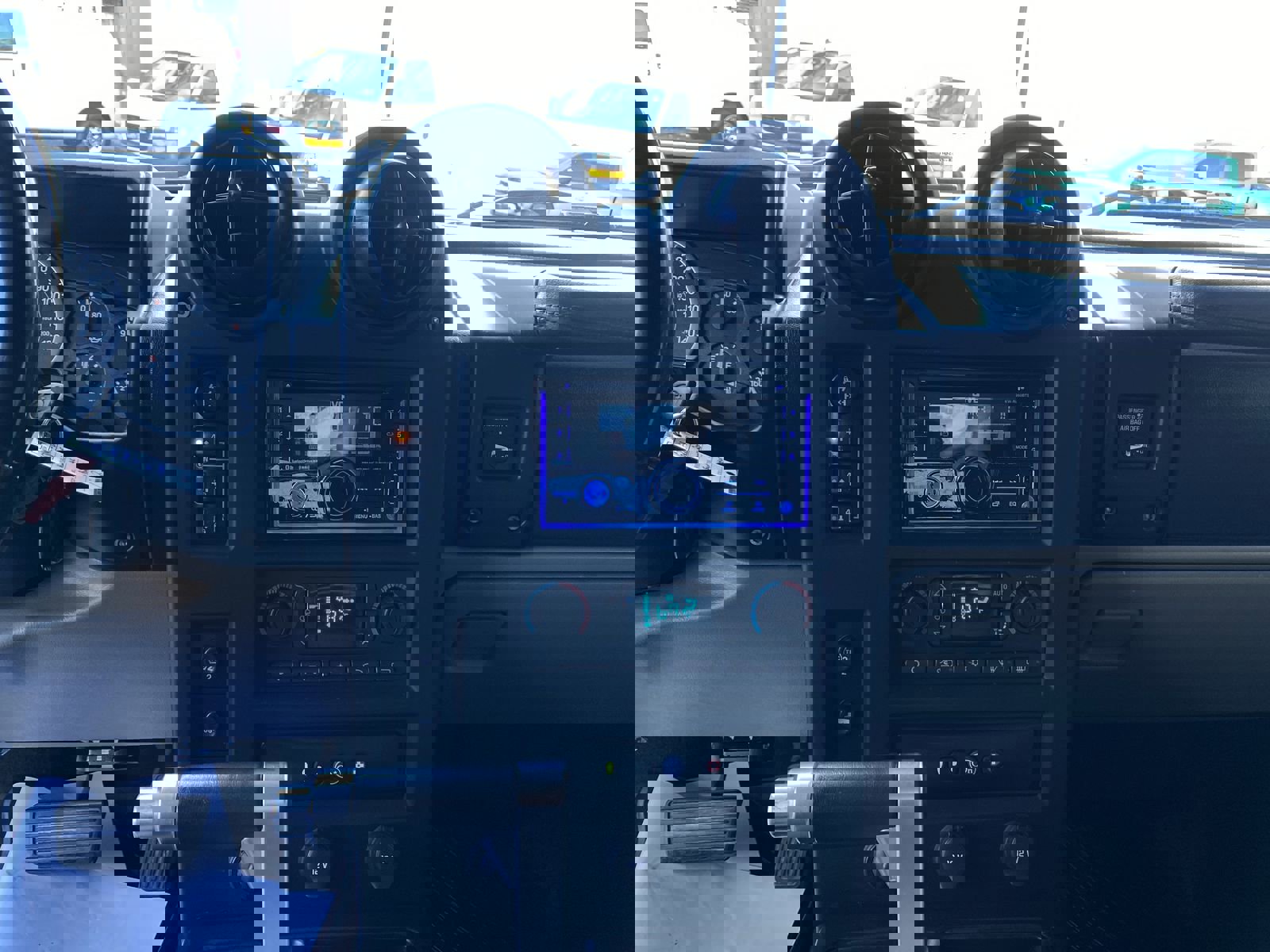 Used 2005 HUMMER H2 SUV w/ Preferred Equipment Group image 89